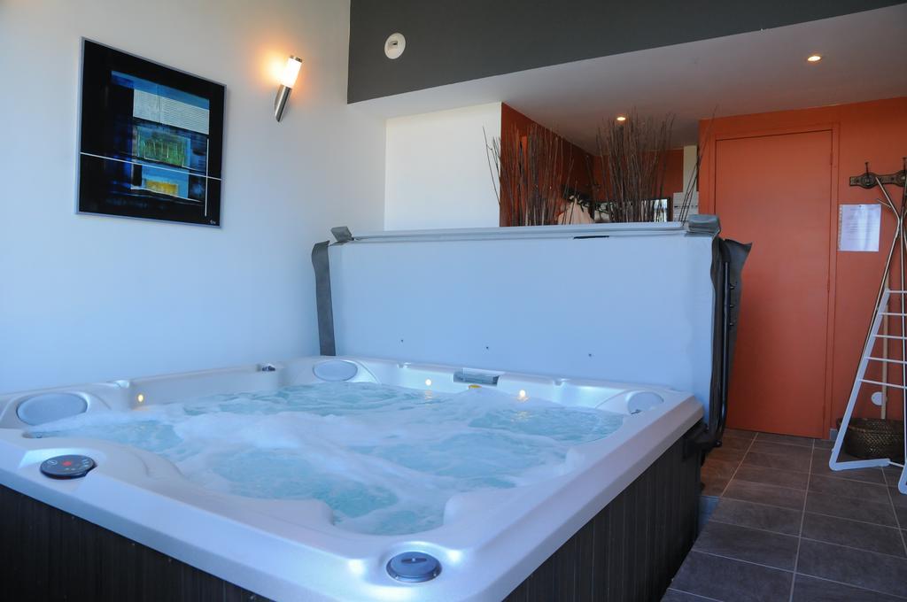 La Ligne Bed & Breakfast Angles-sur-lʼAnglin Dış mekan fotoğraf